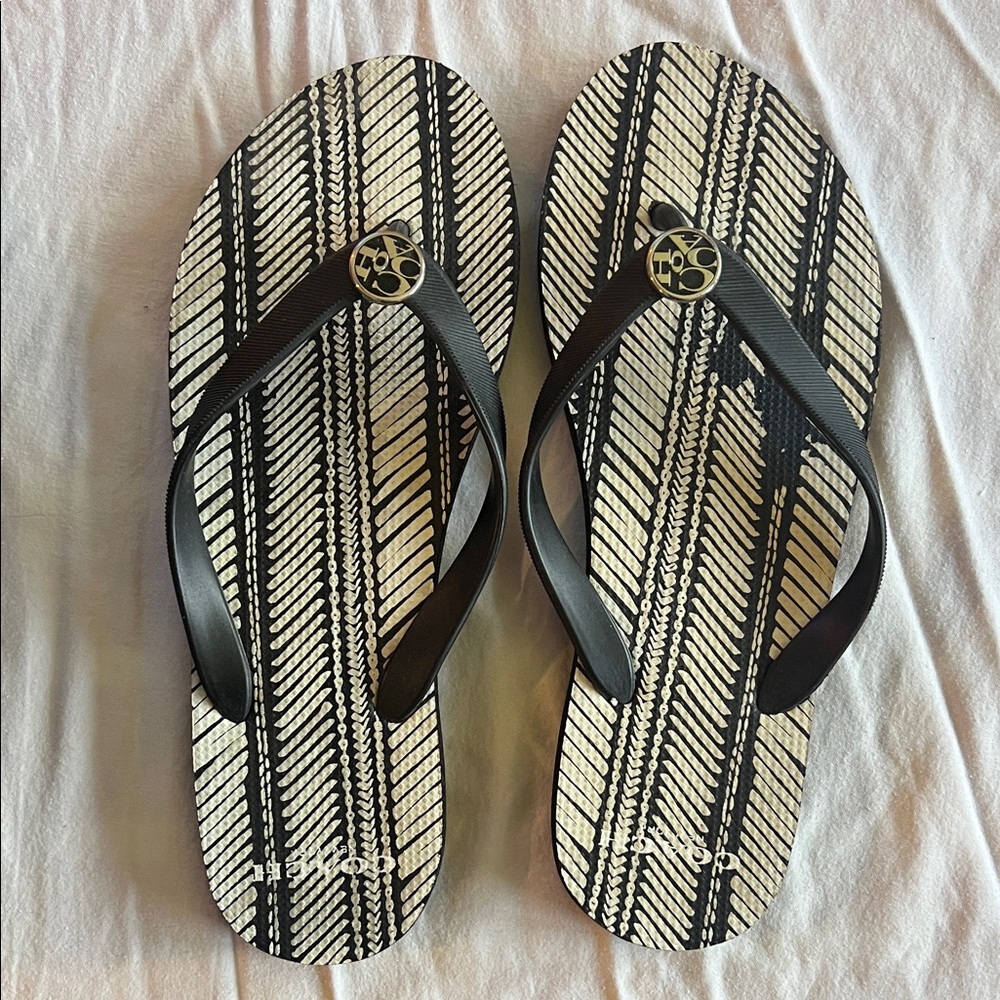 Coach Black & White Patterned Flip Flops with Logo Medallion